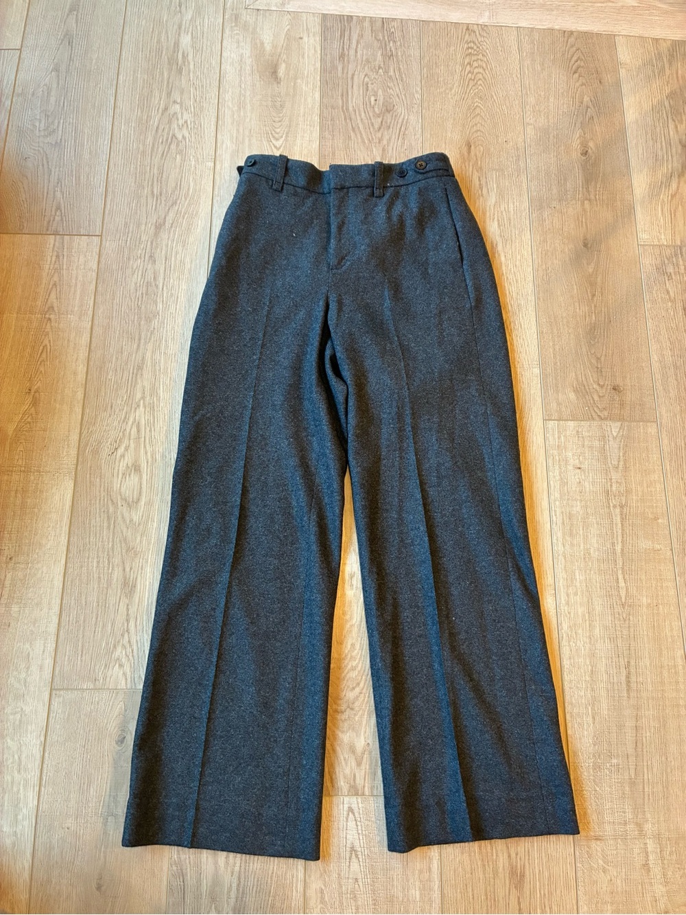 Banana Republic charcoal grey wool wide leg dress pants size 10 Long autumn